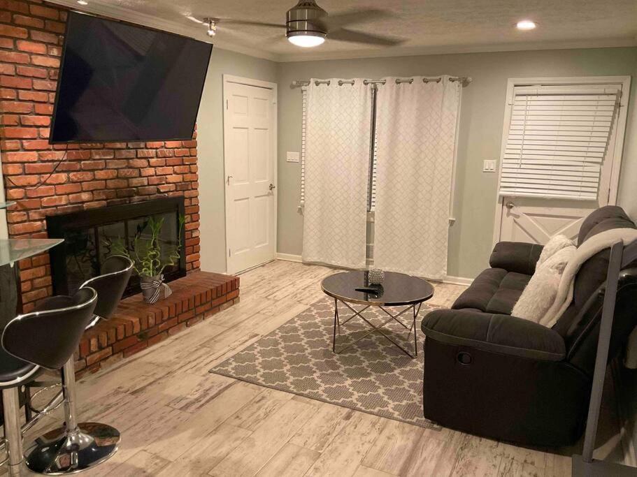 Renovated 3Bedroom 2.5Bath 2 Story House W/ Garage 劳伦斯维尔 外观 照片