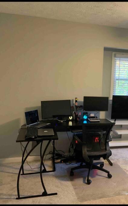 Renovated 3Bedroom 2.5Bath 2 Story House W/ Garage 劳伦斯维尔 外观 照片