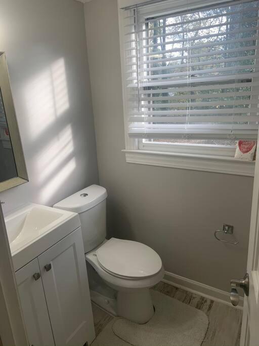 Renovated 3Bedroom 2.5Bath 2 Story House W/ Garage 劳伦斯维尔 外观 照片